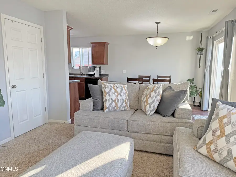 1130 Madison Lane, Bismarck, ND 58503 - #3