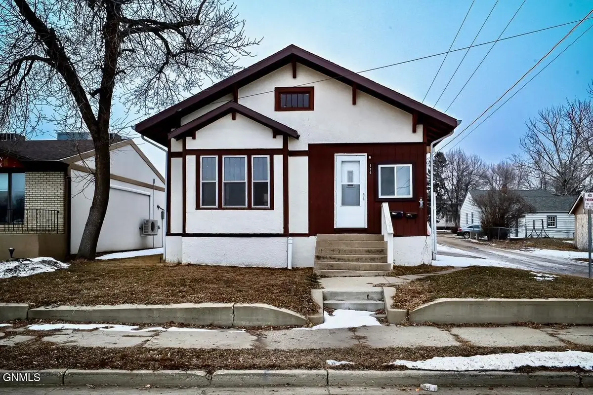 114 8th Avenue Nw, Minot, ND 58703 - #1