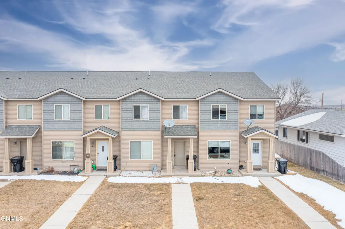 719 9th Street E, Williston, ND 58801 - #1