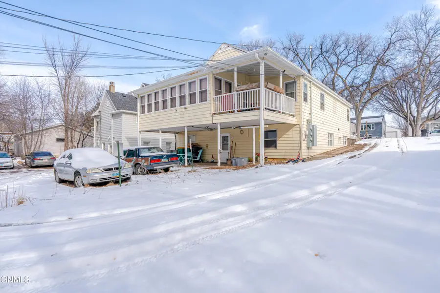 612 19th Street, Bismarck, ND 58501 - #3