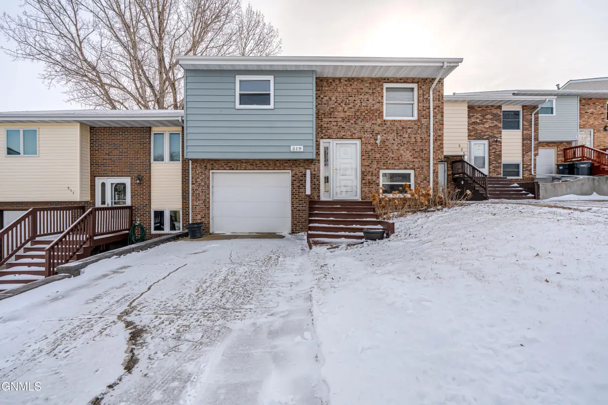 519 Marilyn Drive Nw, Mandan, ND 58554 - #1