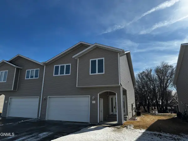 3717 Mckenzie Drive Se, Mandan, ND 58554
