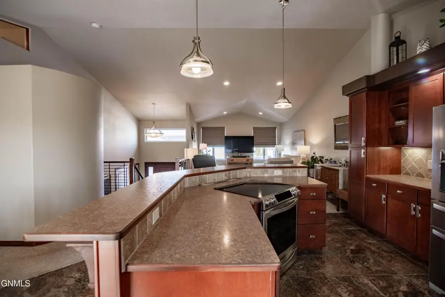 4901 Driftwood Lane, Bismarck, ND 58503 - #3