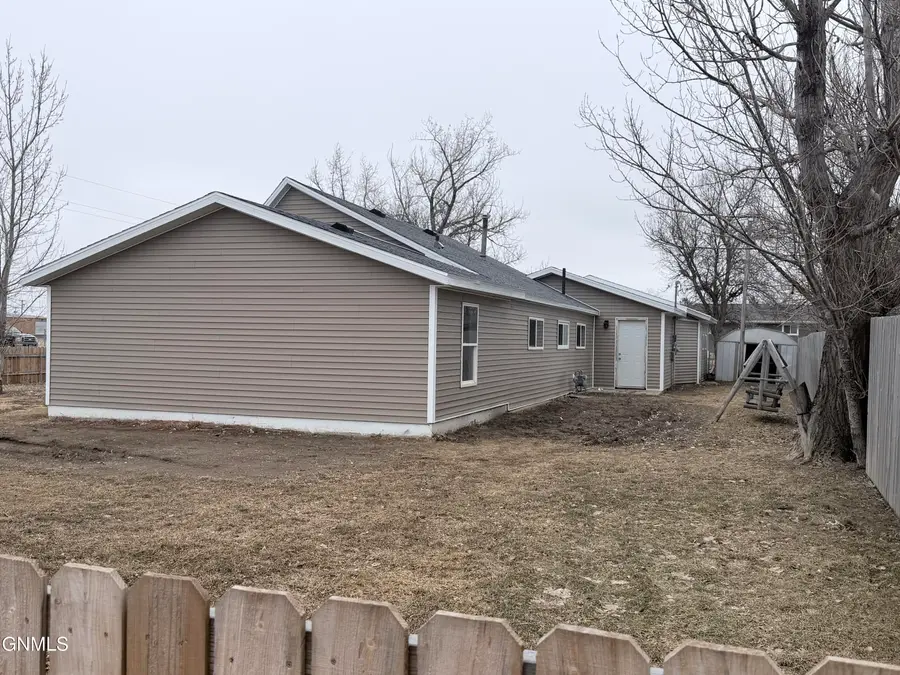 505 Main Avenue W, South Heart, ND 58655 - #2