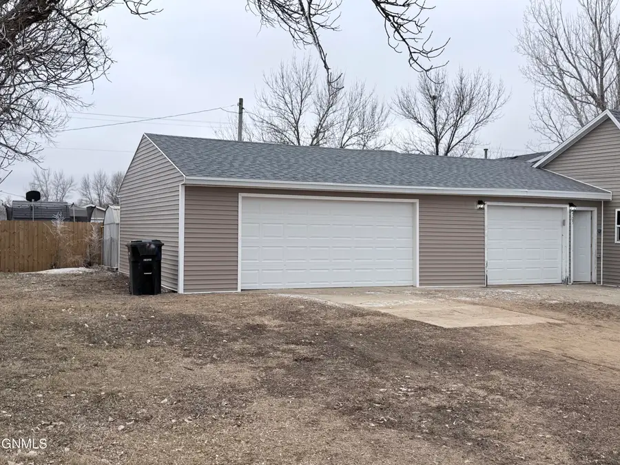 505 Main Avenue W, South Heart, ND 58655 - #3