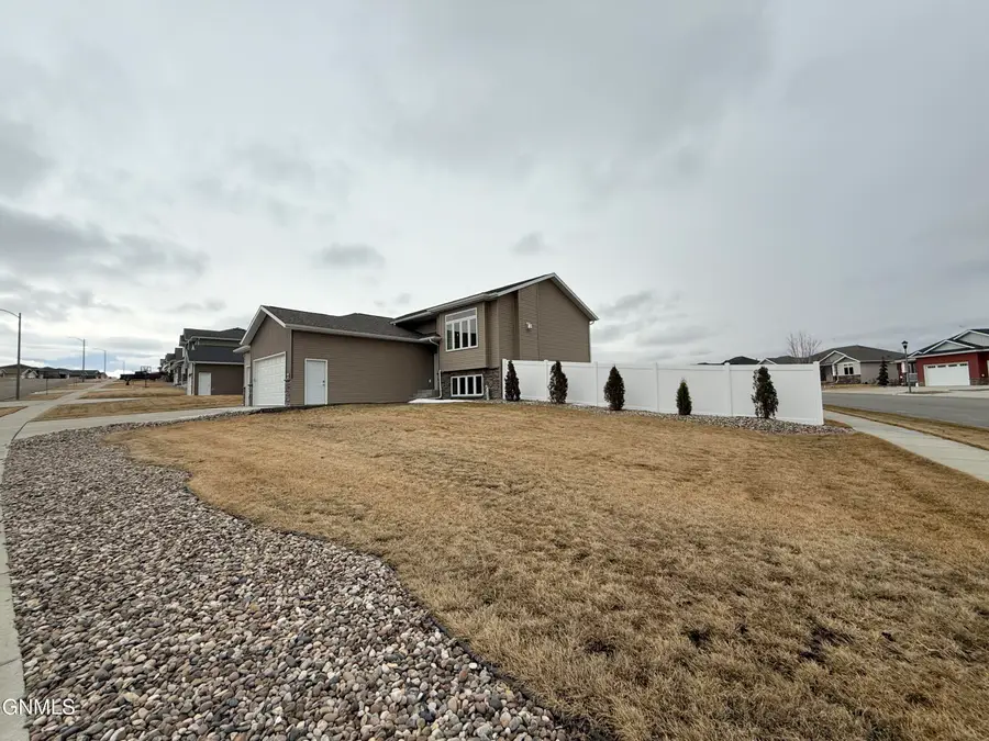 4600 Normandy Street, Bismarck, ND 58503 - #3