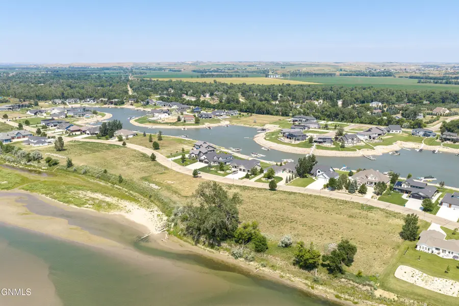 5924 Misty Waters Drive, Bismarck, ND 58503 - #2