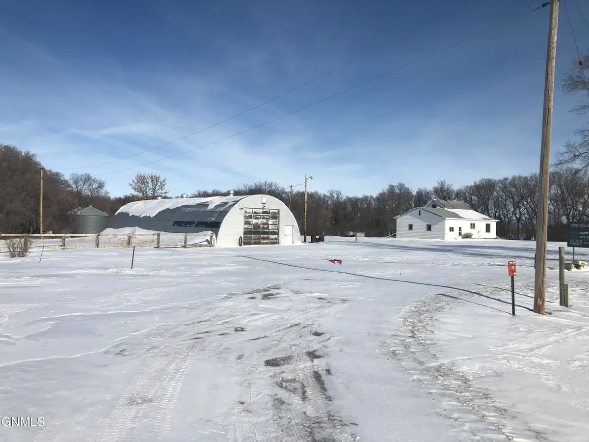 18500 County Highway 10, Menoken, ND 58558 - #1