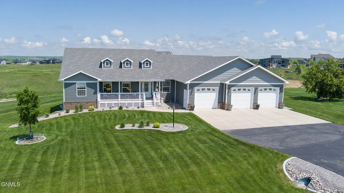 3130 Link Drive, Bismarck, ND 58503 - #1