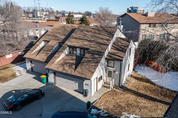 943 Central Avenue, Bismarck, ND 58501