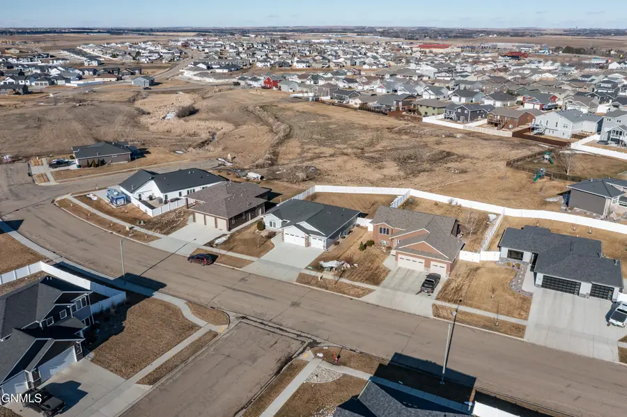 4713 Normandy Street, Bismarck, ND 58503 - #2