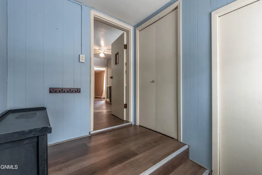 124 5th Street E, Napoleon, ND 58561 - #2