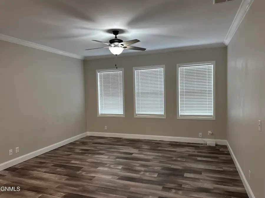 3517 10th Avenue Ne, Watford City, ND 58854 - #3