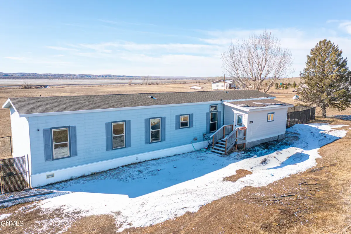 803 1st Street W, Culbertson, MT 59218 - #1