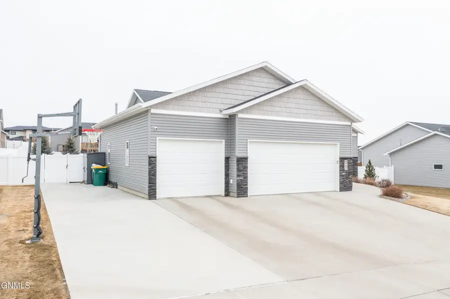 4721 Kites Lane, Bismarck, ND 58503 - #3