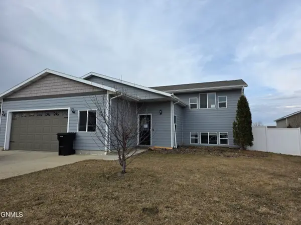 540 Highlands Avenue, Dickinson, ND 58601