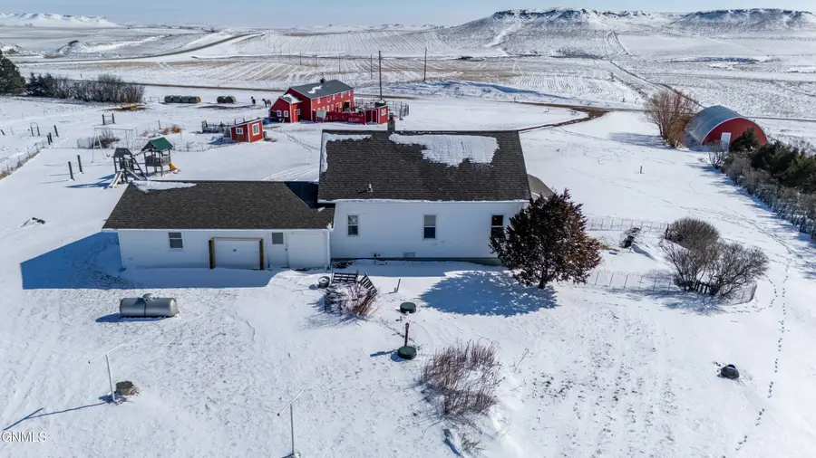 6890 51st Avenue Sw, Carson, ND 58529 - #2