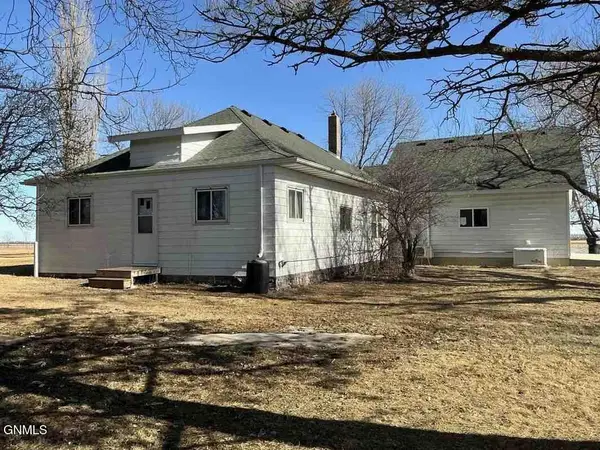 310 Horseshoe Drive, Fullerton, ND 58441