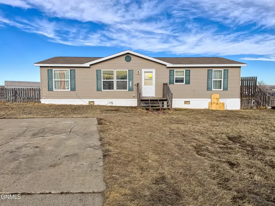 3816 22nd Avenue W, Williston, ND 58801 - #2