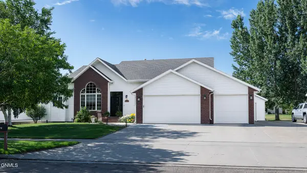 4809 Harbor Trail Se, Mandan, ND 58554