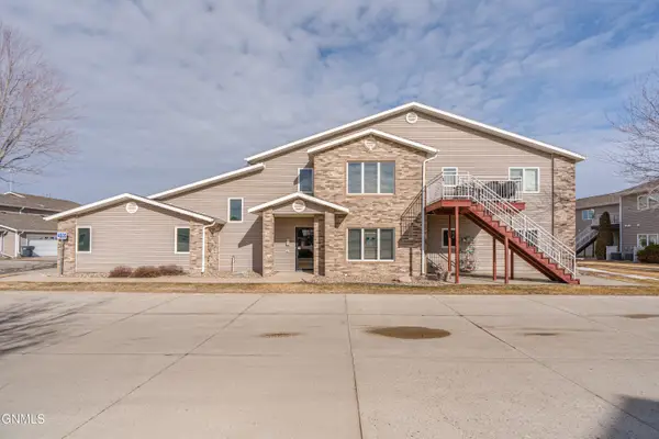 4500 Sundancer Loop Se #2, Mandan, ND 58554