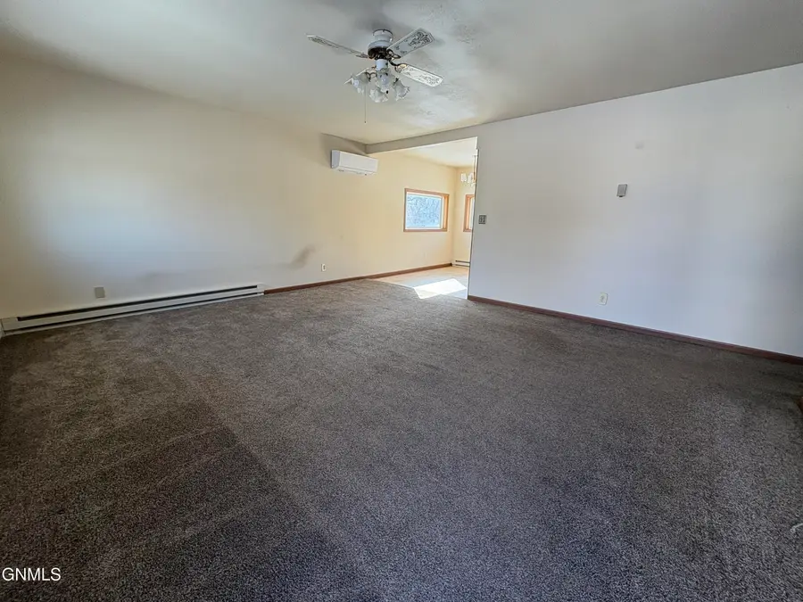 325 Monroe Street, Fullerton, ND 58441 - #3