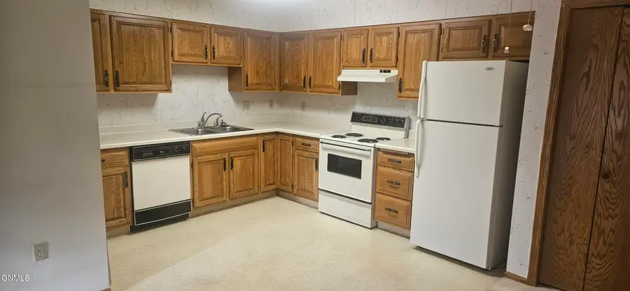 2135 Washington Street N #5, Bismarck, ND 58501 - #3