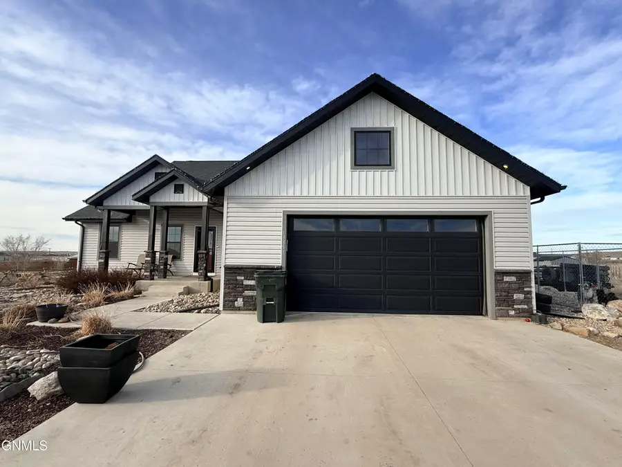 13351 Yellowstone Meadow Street, Williston, ND 58801 - #3