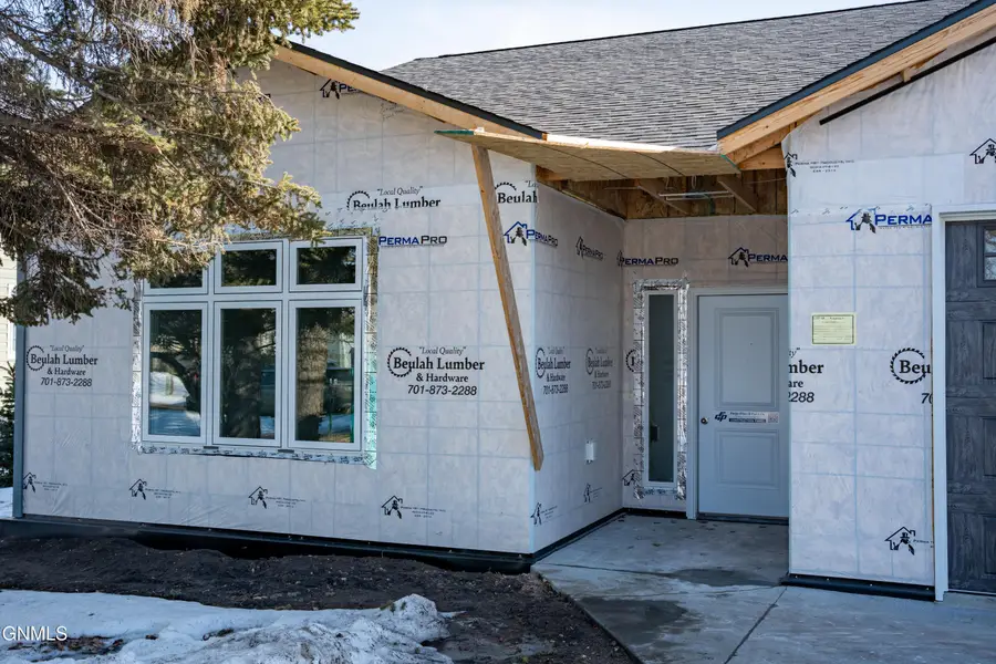 117 3rd Street, Riverdale, ND 58565 - #2