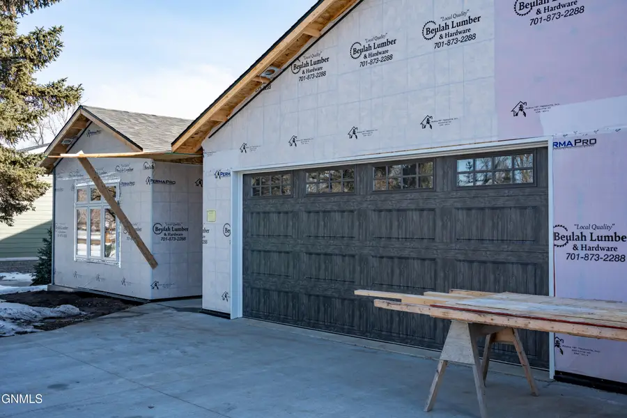 117 3rd Street, Riverdale, ND 58565 - #3