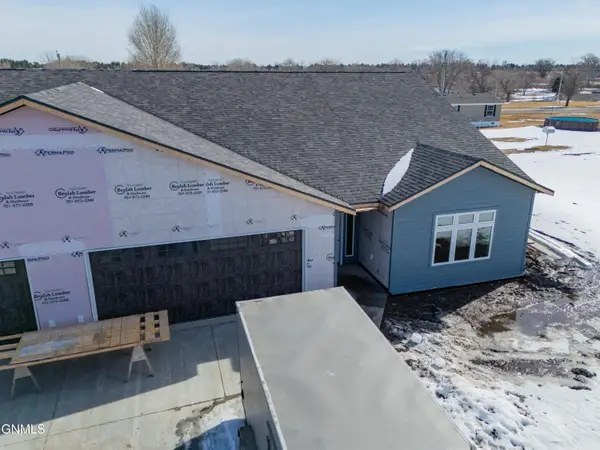 119 3rd Street, Riverdale, ND 58565