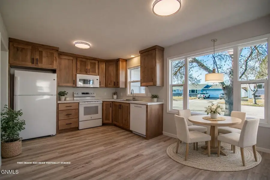 1425 3rd Street, Bismarck, ND 58504 - #3