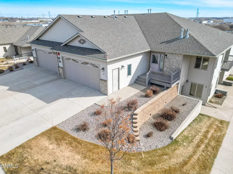 1501 35th Street #1, Bismarck, ND 58501 - #3