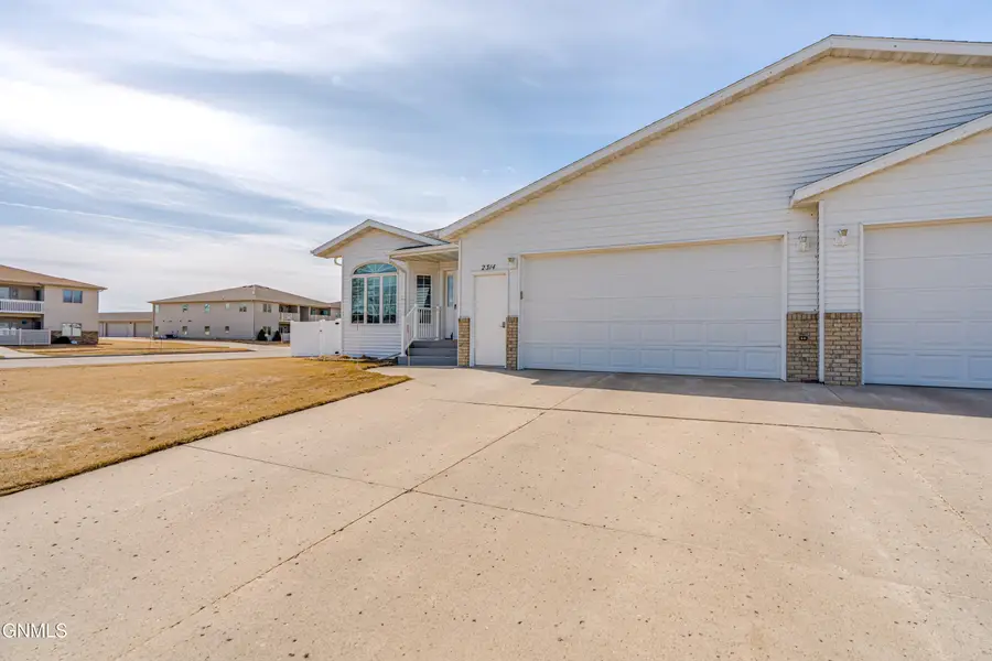 2314 Santa Barbara Drive, Bismarck, ND 58504 - #2