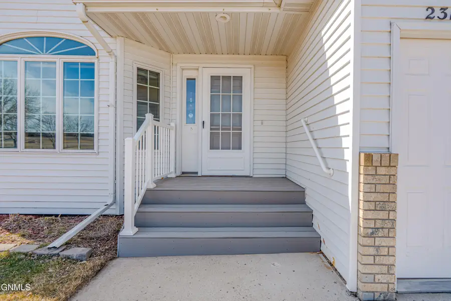 2314 Santa Barbara Drive, Bismarck, ND 58504 - #3