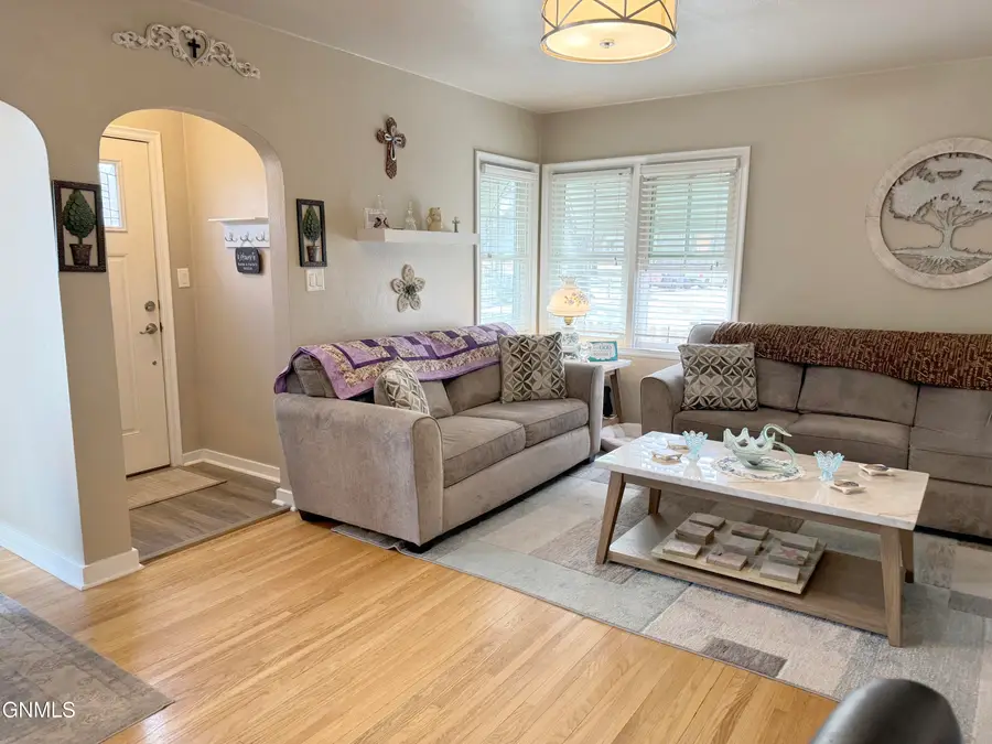 828 10th Street, Bismarck, ND 58501 - #3