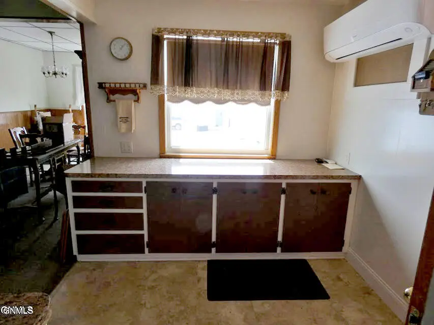 100 1st Street Nw, Linton, ND 58552 - #3