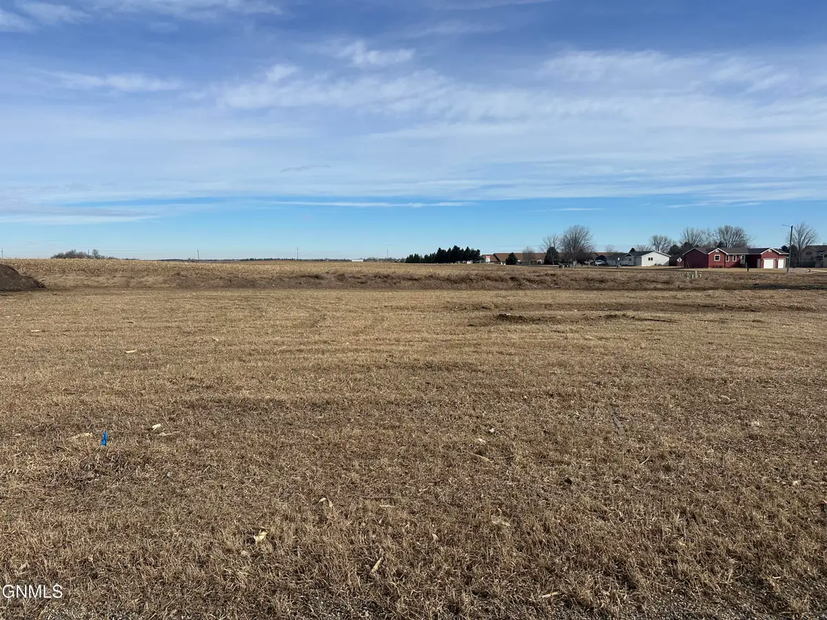 1406 10th Street Sw, Jamestown, ND 58401 - #1