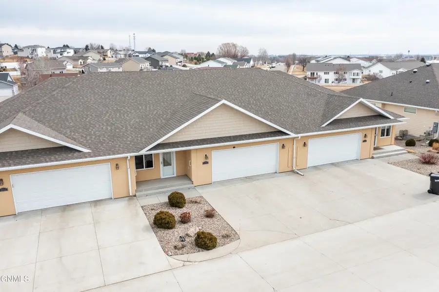 3709 Calgary Court, Bismarck, ND 58503 - #2