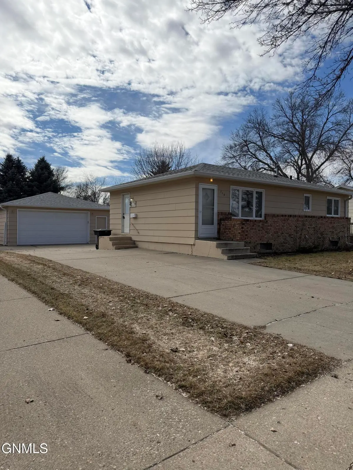719 Albany Drive, Bismarck, ND 58504 - #1