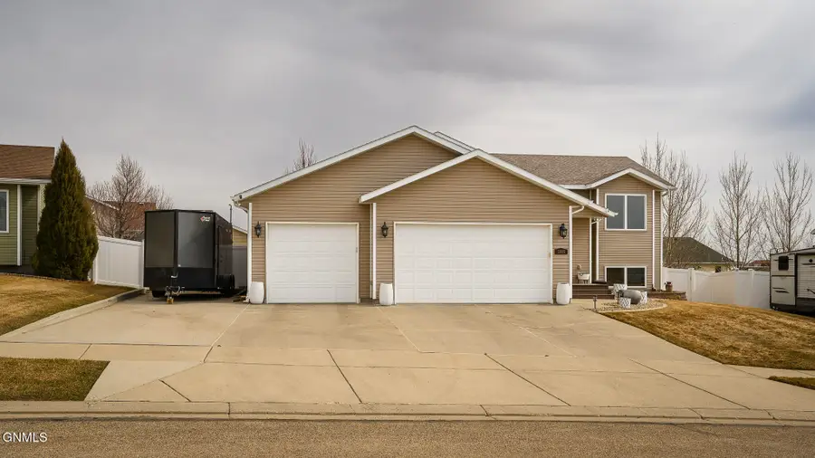 5505 Yukon Drive, Bismarck, ND 58503 - #3