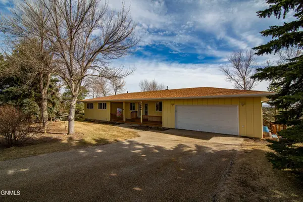 4600 Highland Road Nw, Mandan, ND 58554