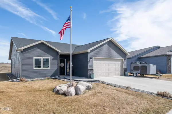 3714 Amity Circle Se, Mandan, ND 58554