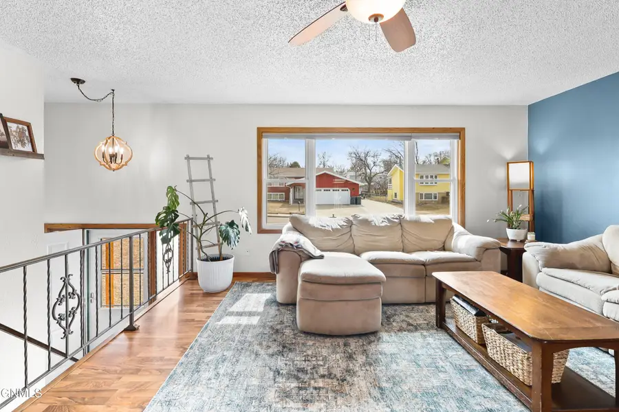 104 13th Street Nw, Mandan, ND 58554 - #2