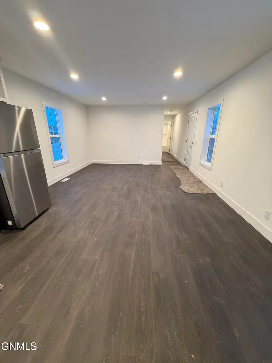 105 Countryside Lane, Mandan, ND 58554 - #3