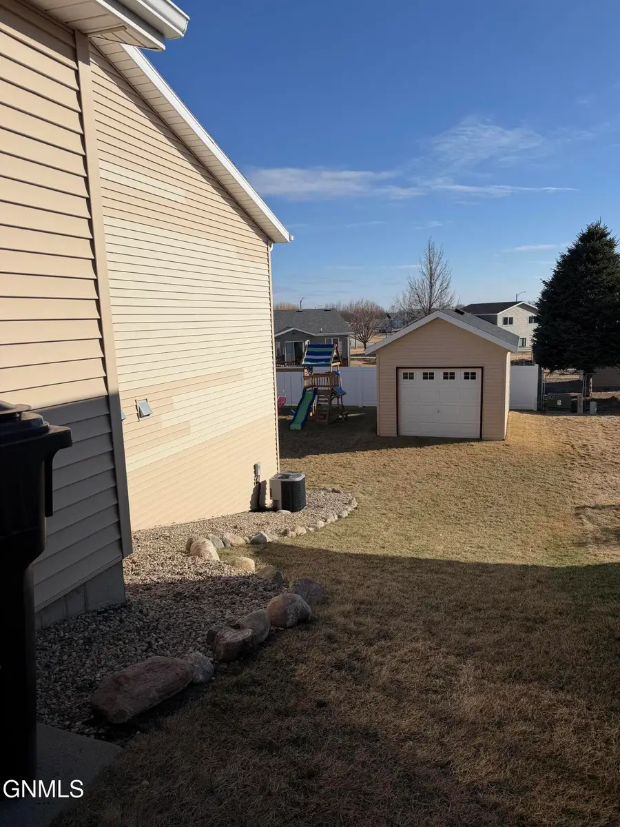 4407 Chamberlain Drive, Bismarck, ND 58503 - #2