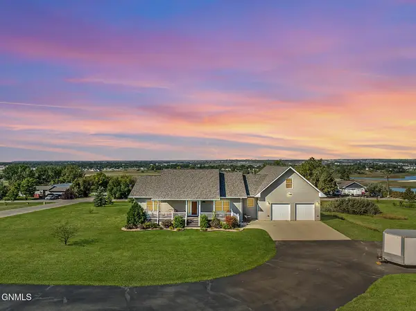 13415 Kingsview Lane, Williston, ND 58801