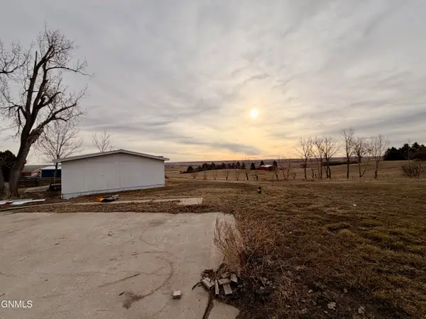 91 75th Street, Williston, ND 58801