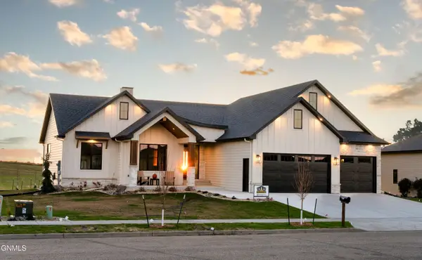 2103 Tule Lane, Bismarck, ND 58503