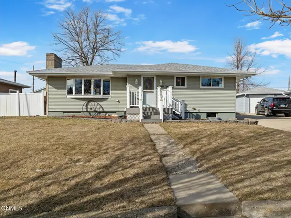 222 5th Street Nw, Tioga, ND 58852